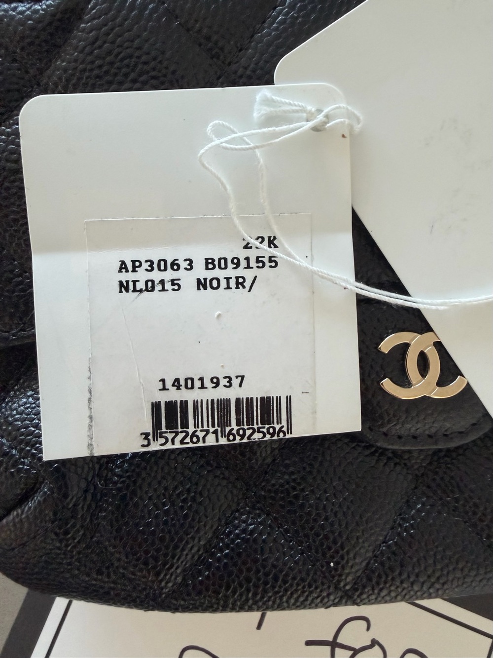 Chanel tote bag - Picture 9 of 10